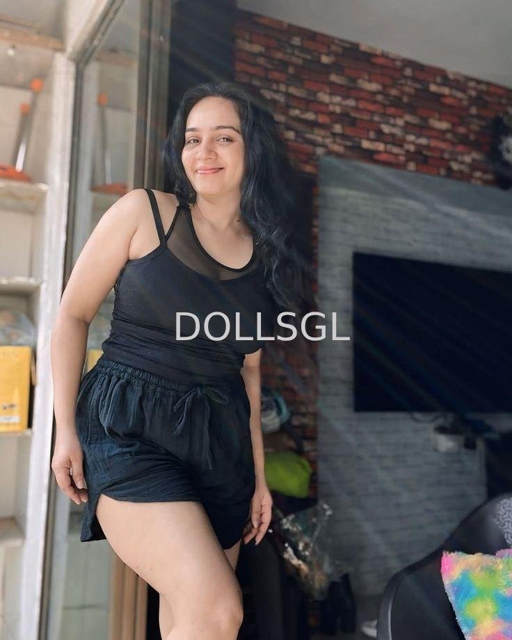 komal khatri